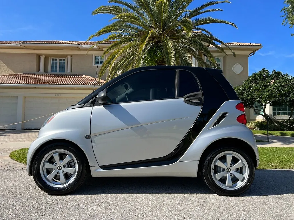 2012 Smart Fortwo Passion image 4