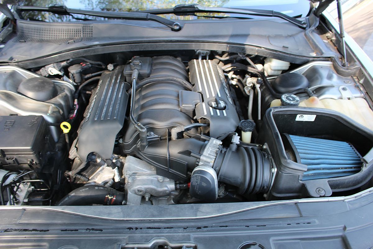 2012 Chrysler 300 SRT8 image 60