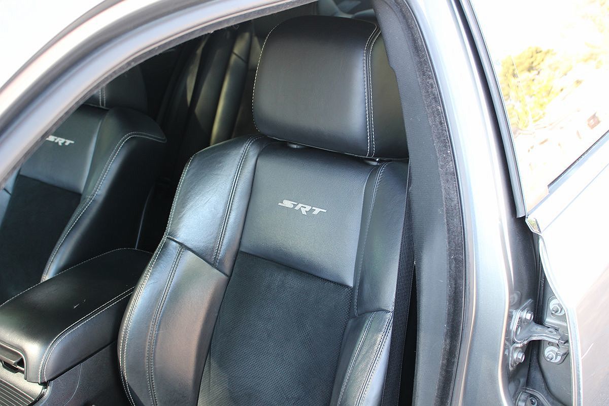 2012 Chrysler 300 SRT8 image 8