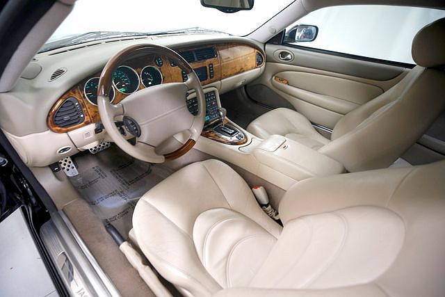 2006 Jaguar XK XKR image 5