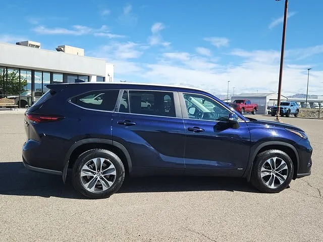 2025 Toyota Highlander