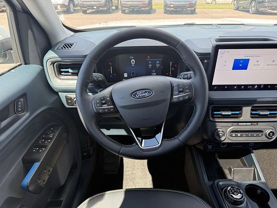 2025 Ford Maverick Lariat photo 9