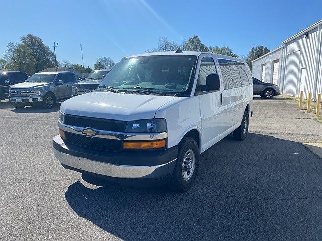 2019 Chevrolet Express 3500 image 0