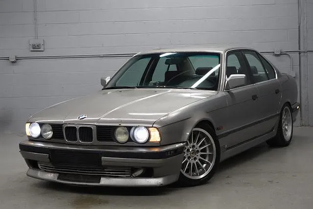 1989 BMW 5 Series 535i image 0