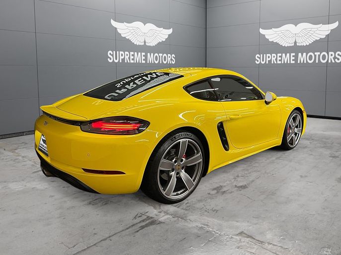 2020 Porsche 718 Cayman