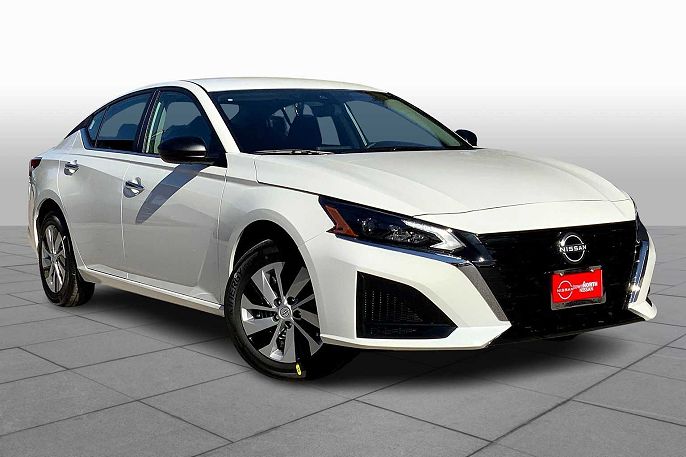 2025 Nissan Altima