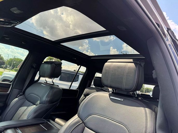 2022 Jeep Grand Wagoneer