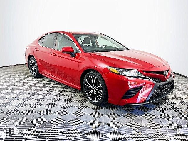 2019 Toyota Camry L image 0