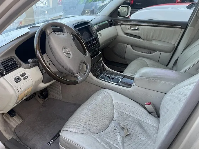2003 Lexus LS