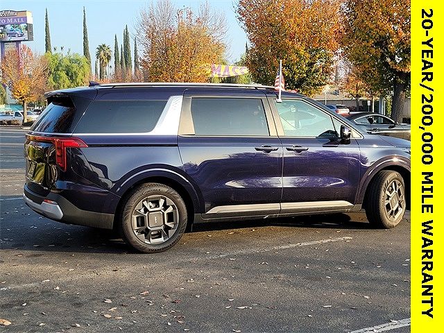2025 Kia Carnival