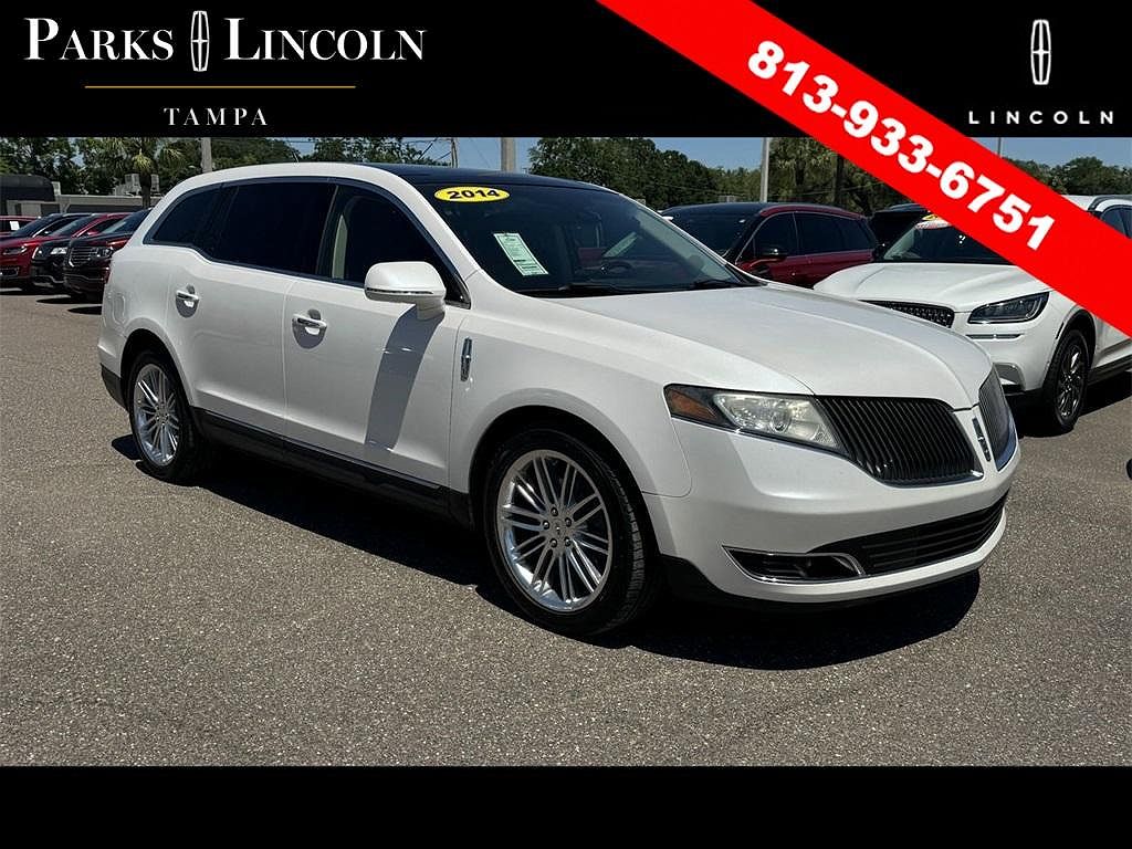2014 Lincoln MKT null image 0
