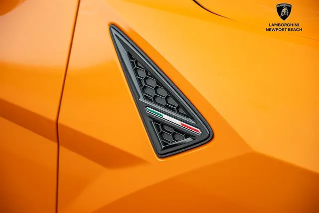 2025 Lamborghini Urus