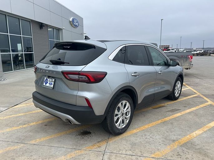 2024 Ford Escape