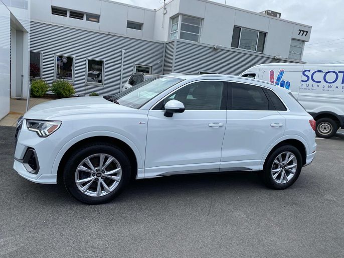 2022 Audi Q3