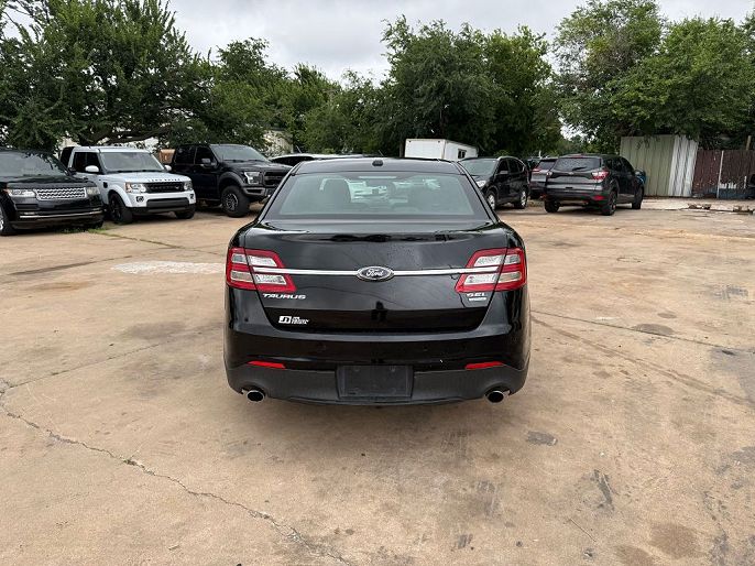 2016 Ford Taurus
