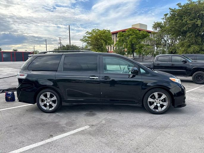 2014 Toyota Sienna