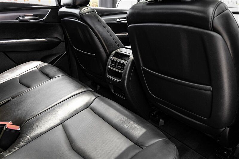 2017 Cadillac XT5 Luxury image 36