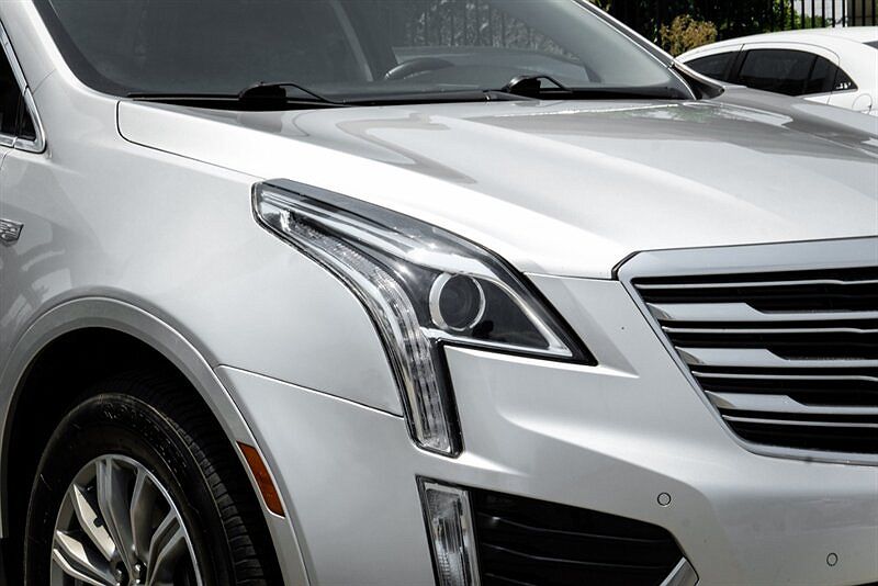 2017 Cadillac XT5 Luxury image 50