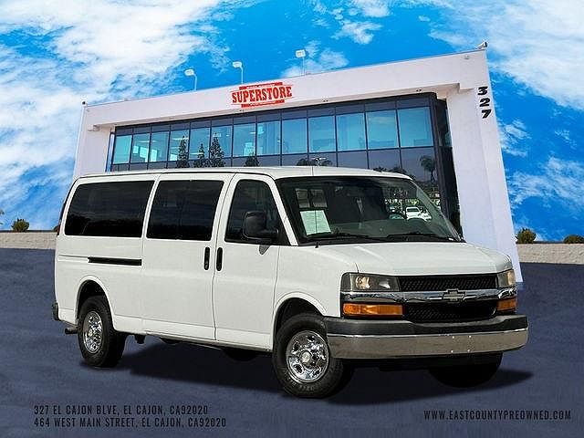 2013 Chevrolet Express 3500 image 0