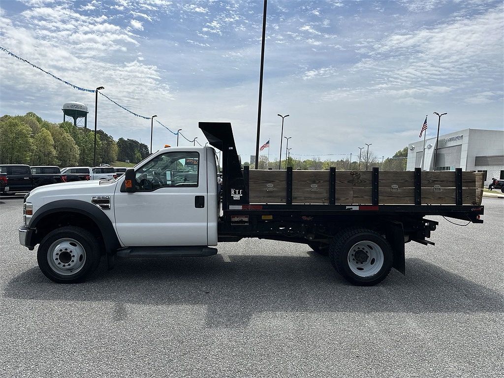 2008 Ford F-550 XL image 3