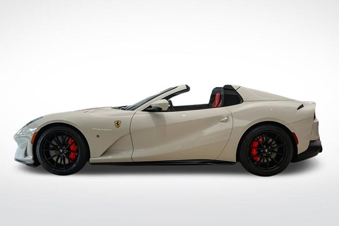 2021 Ferrari 812 GTS