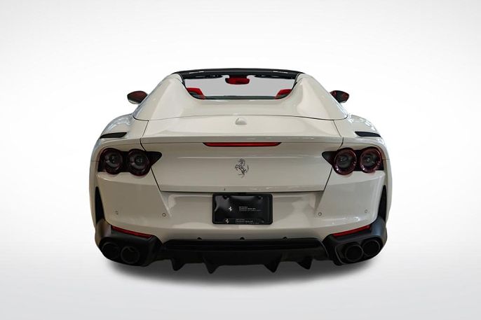 2021 Ferrari 812 GTS