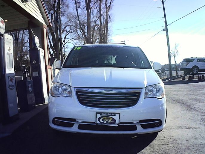 2014 Chrysler Town & Country
