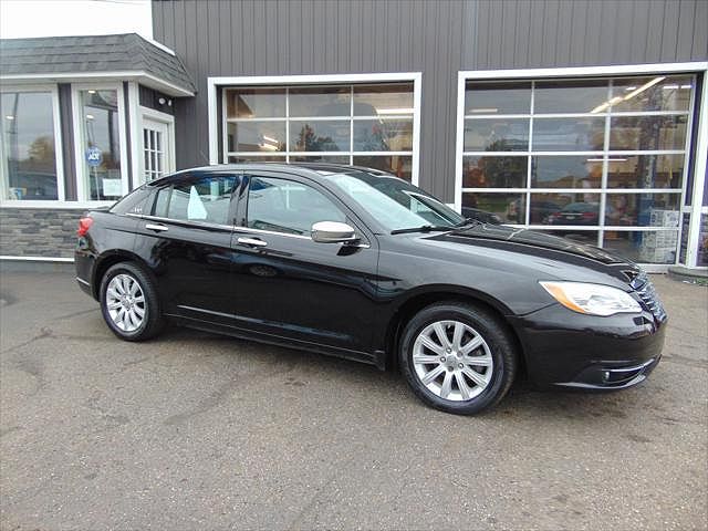 2013 Chrysler 200