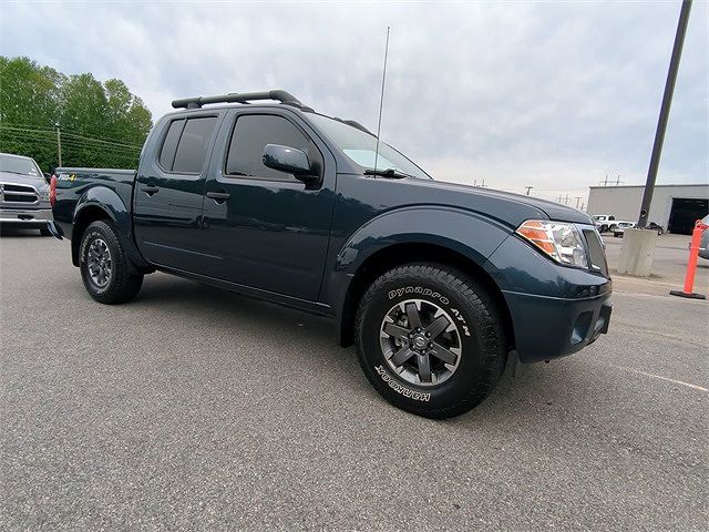 2021 Nissan Frontier PRO-4X image 1