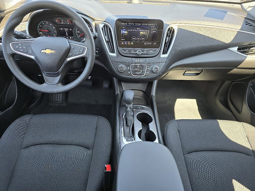 2024 Chevrolet Malibu LS image 5