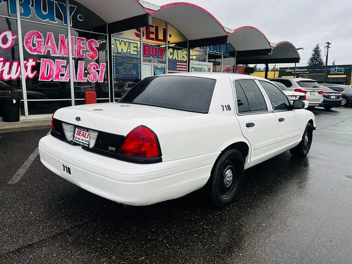 2010 Ford Crown Victoria