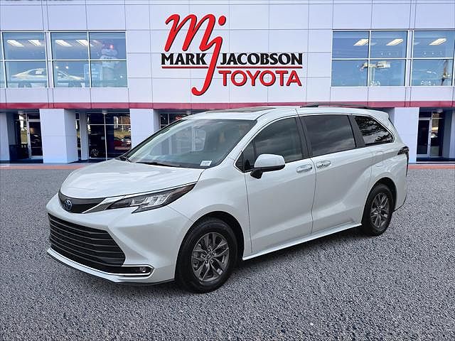 2023 Toyota Sienna