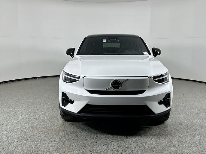 2024 Volvo C40