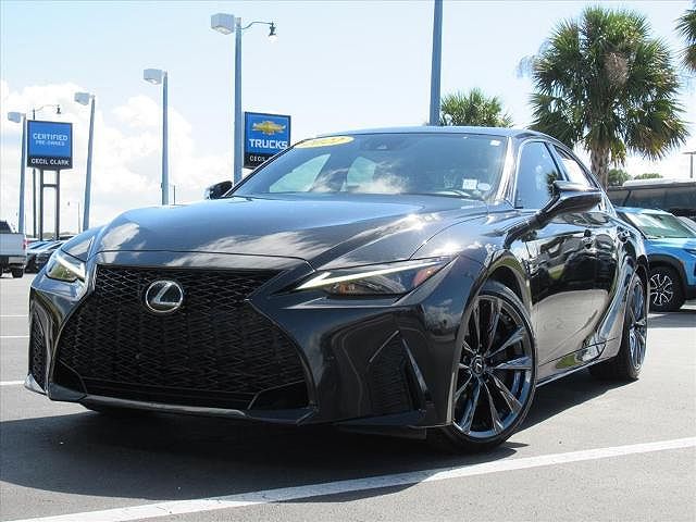 2022 Lexus IS