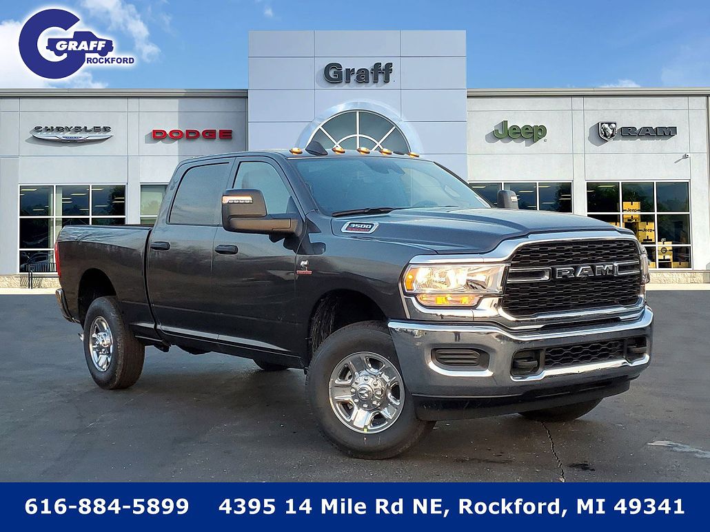 2024 Ram 3500 Tradesman image 0