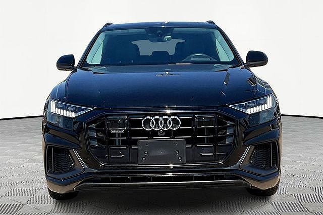 2023 Audi Q8