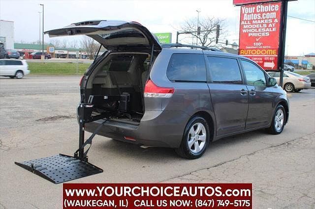 2012 Toyota Sienna
