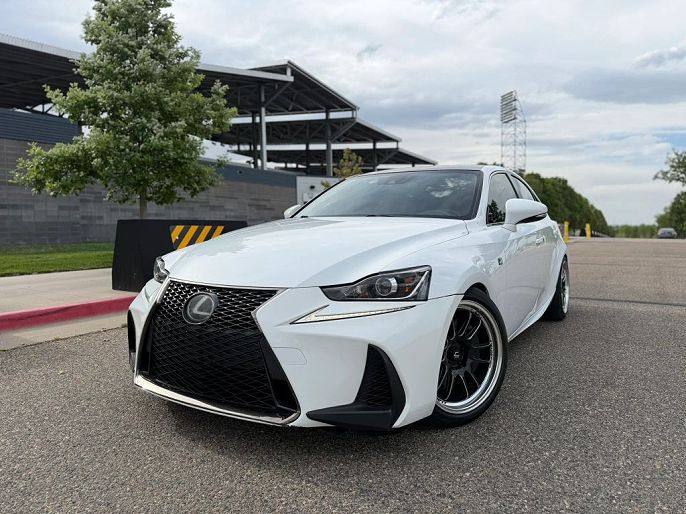 2018 Lexus IS