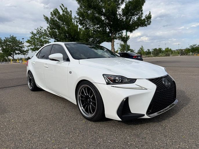 2018 Lexus IS