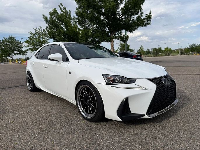 2018 Lexus IS