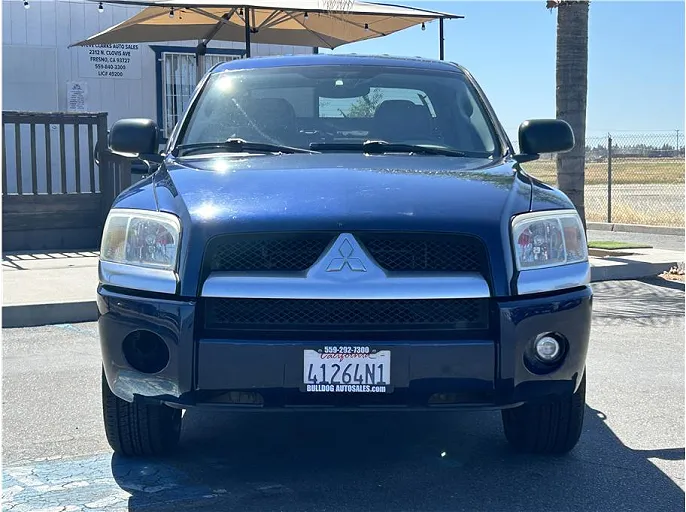 2006 Mitsubishi Raider