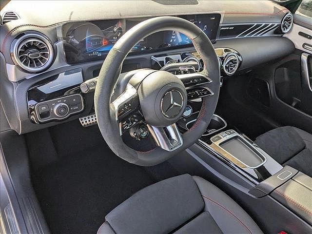 2025 Mercedes-Benz CLA