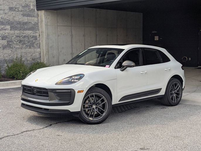 2025 Porsche Macan