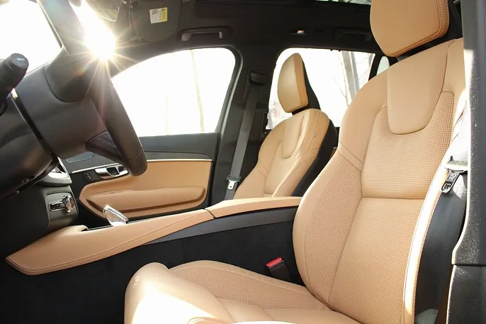 2025 Volvo XC90