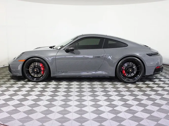 2025 Porsche 911