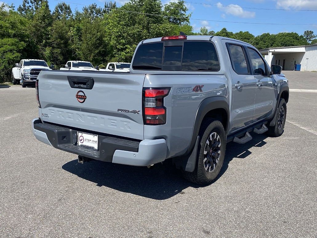 2022 Nissan Frontier PRO-4X image 4
