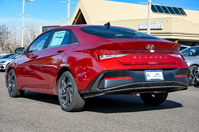 2025 Hyundai Elantra