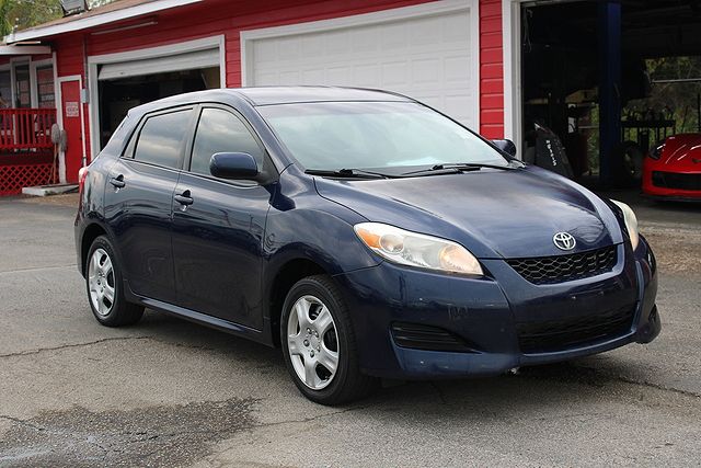 2011 Toyota Matrix null image 3