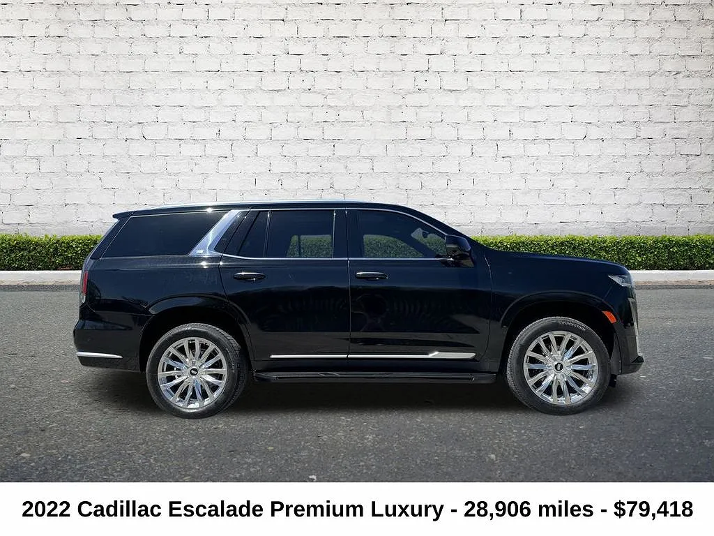 2022 Cadillac Escalade null image 1