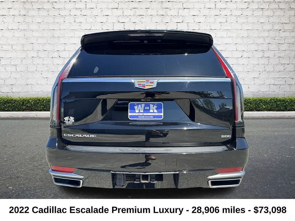2022 Cadillac Escalade null image 3